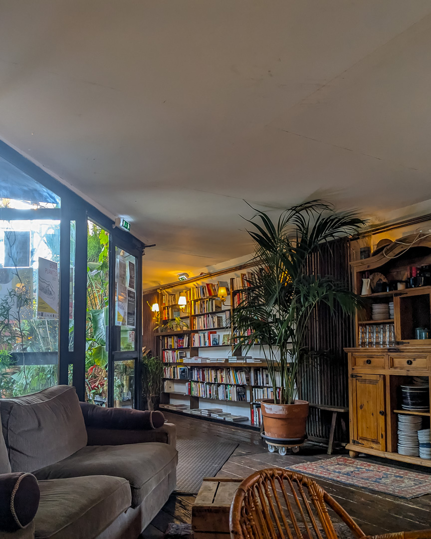 L'Eau et Les Reves bookstore/cafe on a barge on the Canal Saint-Martin